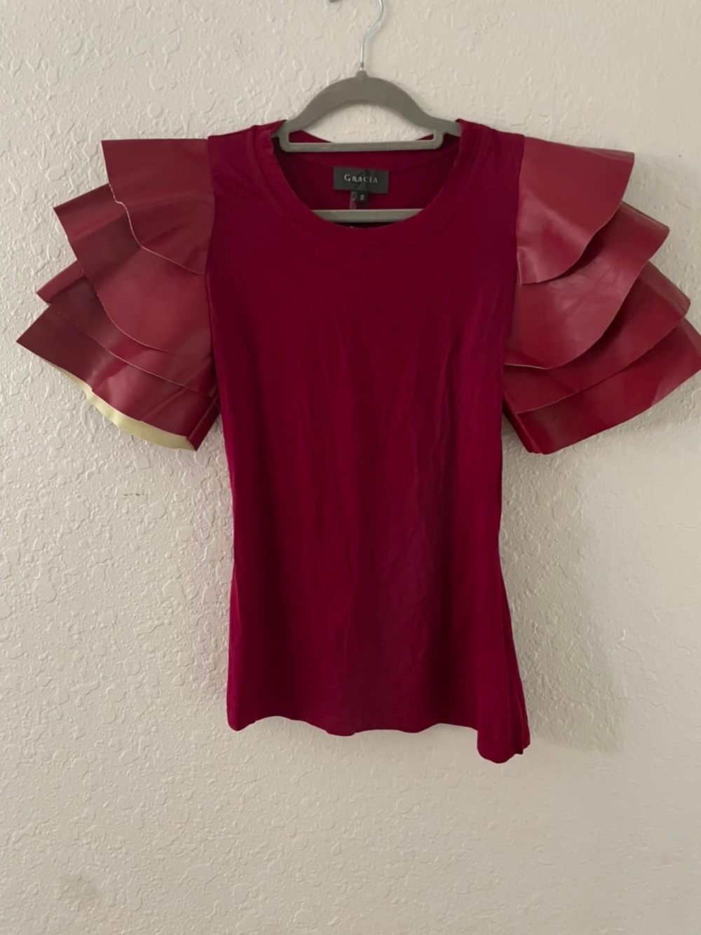 Gracia Women's Burgundy Layered Ruffle Sleeve Tee